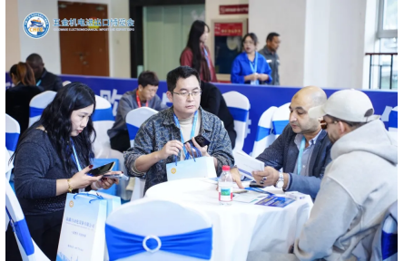 宁波港再传重磅消息！五金机电出海“黄金物流线”成型